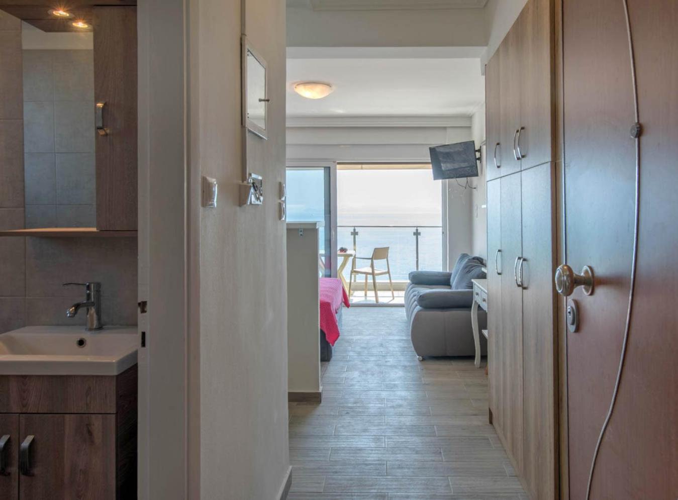 Breathtaking Seaview Studio In Athenian Riviera Exterior foto